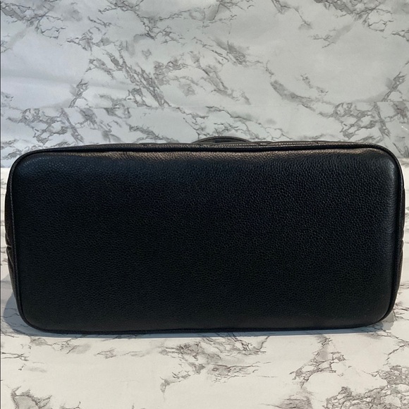 Chanel Black Quilted Caviar leather Medallion Tote - Picture 9 of 9